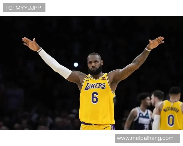 詹姆斯连续三场比赛得分超过50分,稳坐得分王宝座 詹姆斯连续三场比赛得分超过50分,稳坐得分王宝座